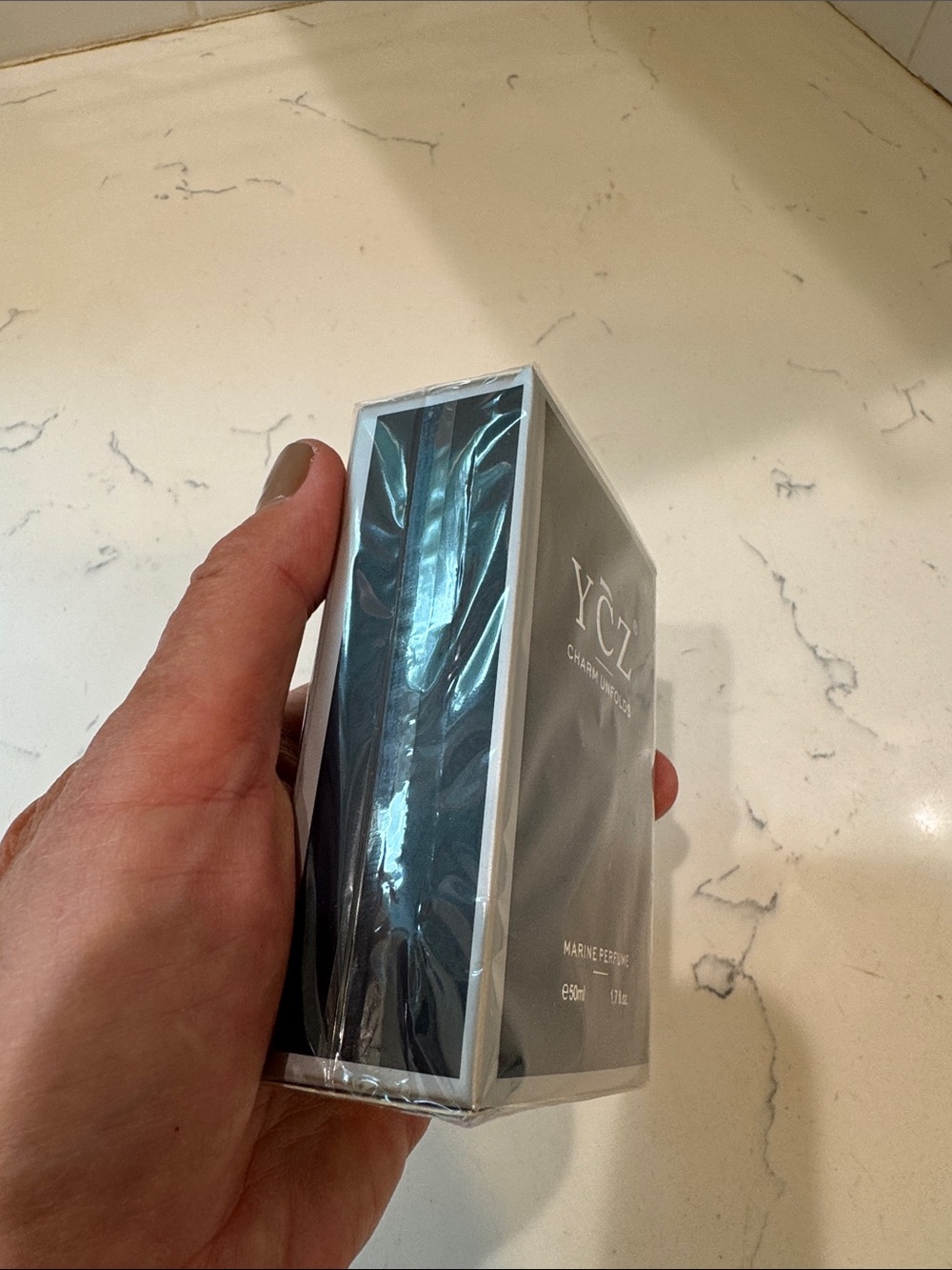 Marine Perfume for Men — Black - Picture 5 of 8